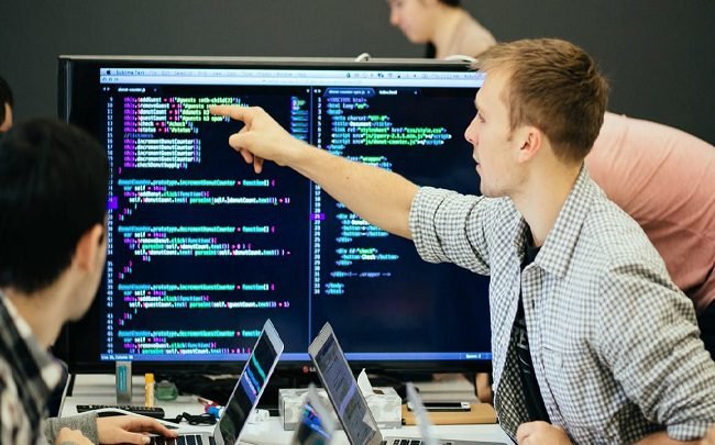 Kỹ Sư CNTT Nhật Bản: Khám Phá Ngành Nghề, Cơ Hội Và Thách Thức