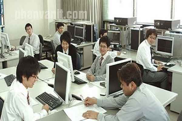 Kỹ Sư CNTT Nhật Bản: Khám Phá Ngành Nghề, Cơ Hội Và Thách Thức