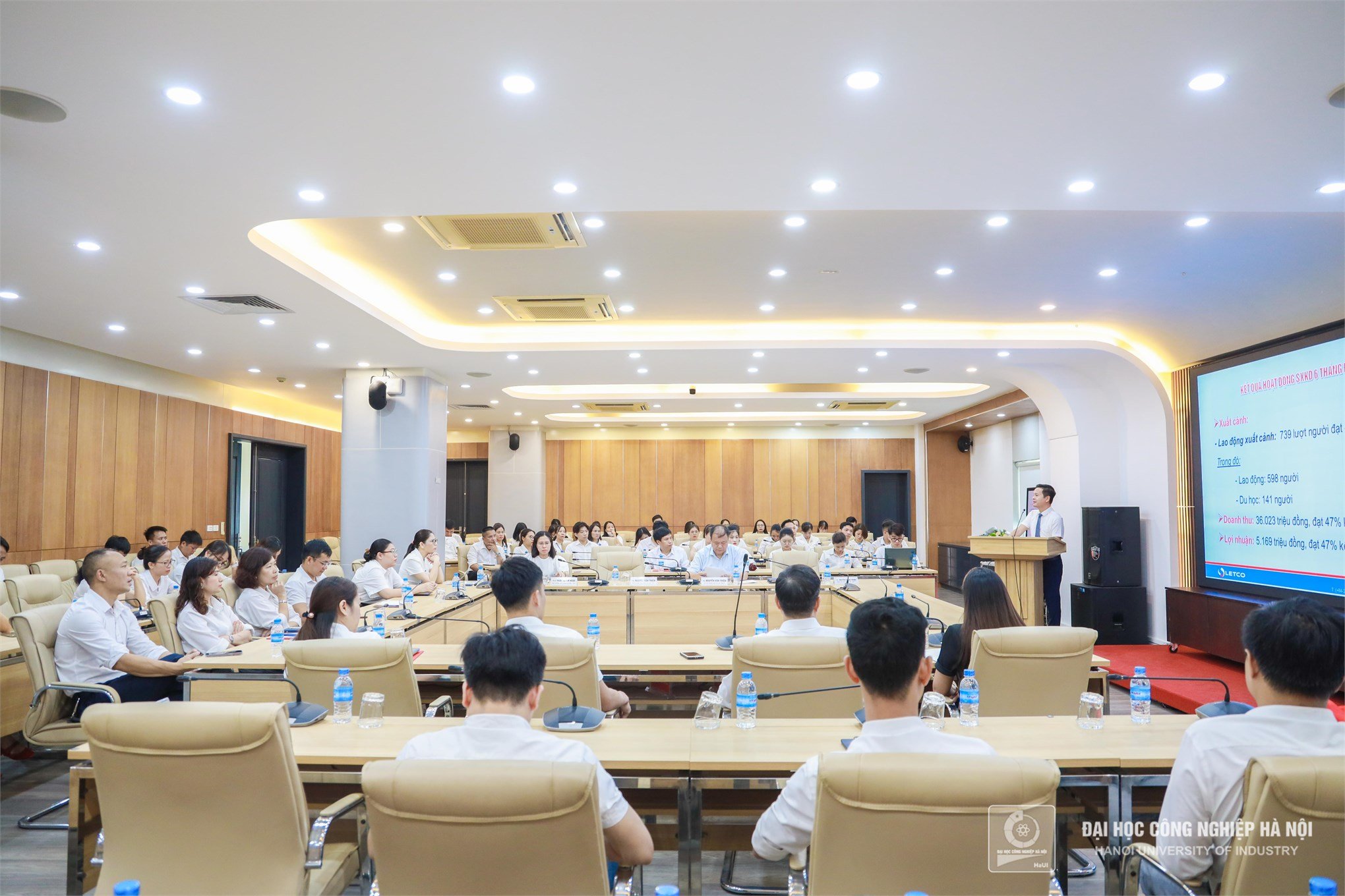 Xuất Khẩu Lao Động Bền Vững: Tương Lai Của Nguồn Nhân Lực Việt Nam