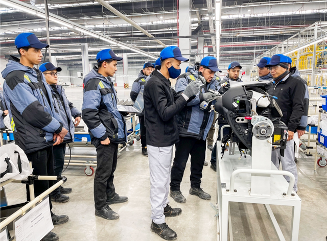 Những Lưu Ý Cần Biết Khi Xuất Khẩu Lao Động Sang Hy Lạp 2026 - Cơ Hội Vàng Đầu Tư Cho Lao Động Việt Nam